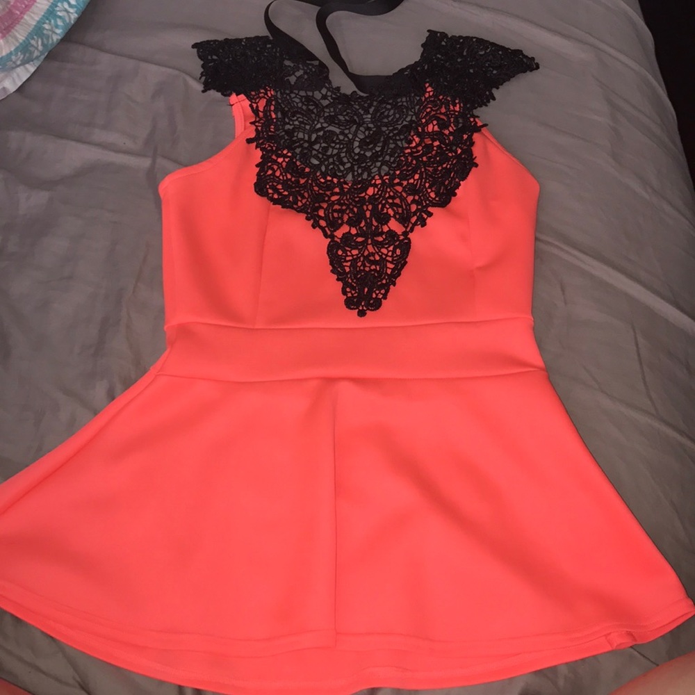 Bright Coral Blouse Sz Sm Great condition